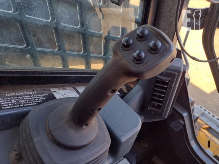 2022-deere-333g-image-10