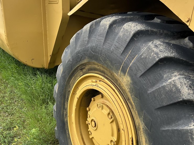 caterpillar-613b-image-22