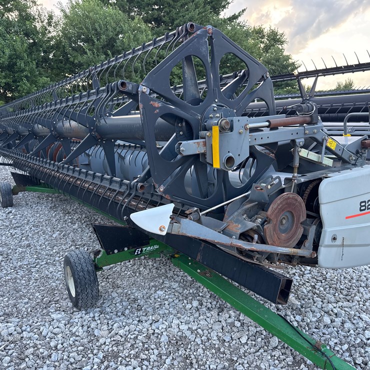 GLEANER 8200-30
