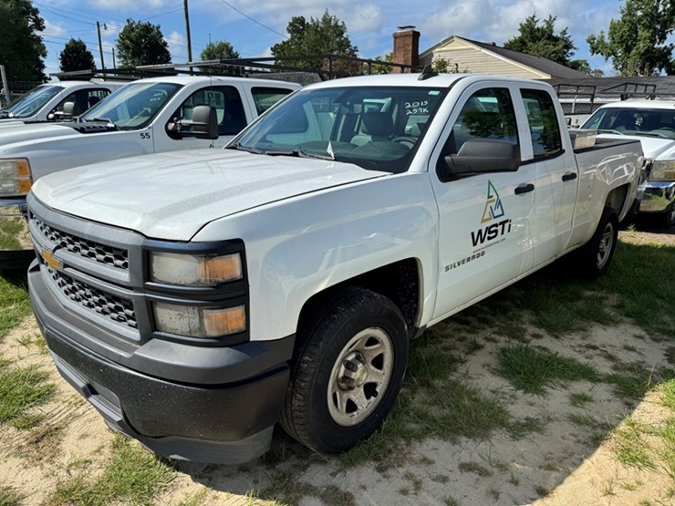 2015-chevrolet-silverado-1500-image-1
