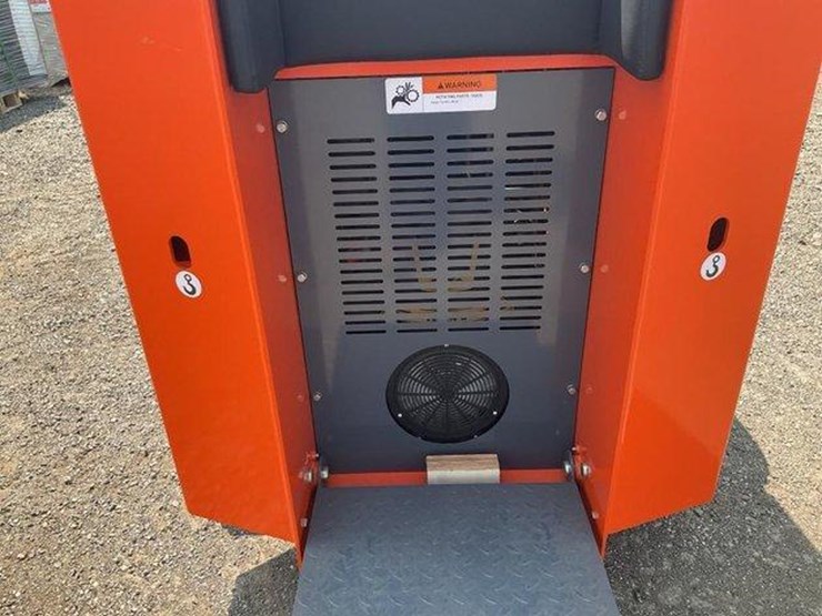 #1003-•-hurricane-hrc-700-mini-skid-steer-loader-image-21