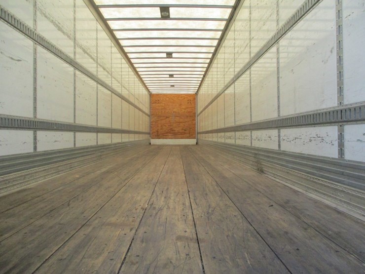 2015-great-dane-t/a-van-trailer,-image-5