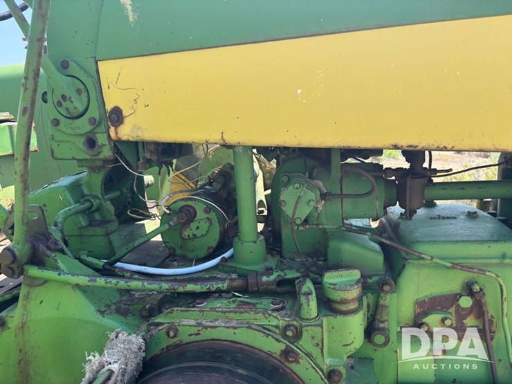 john-deere-730-image-18