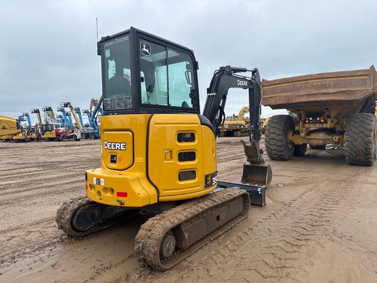 2020-deere-35g-image-7