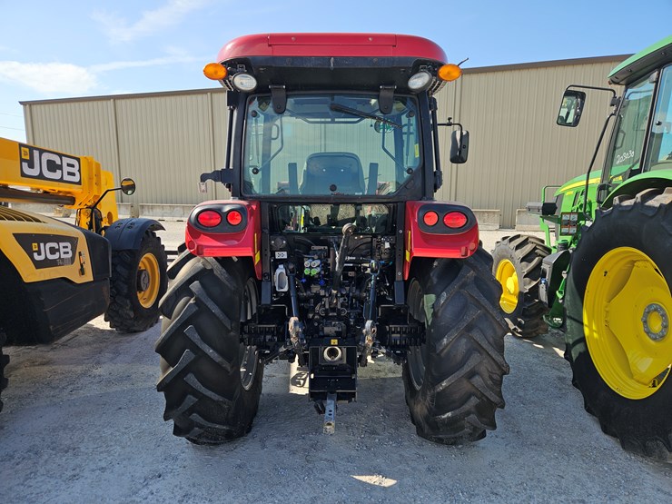case-ih-farmall-115a-image-15