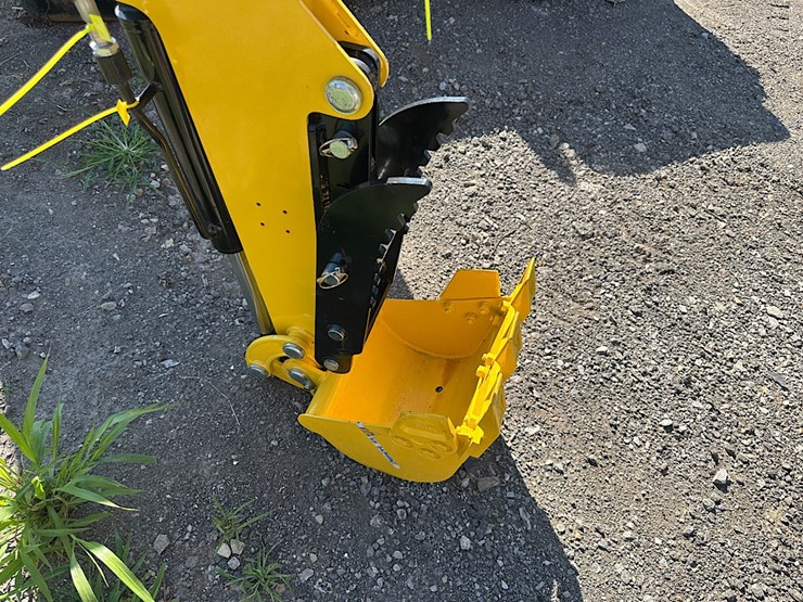 digmaster-dm100-mini-excavator-image-10