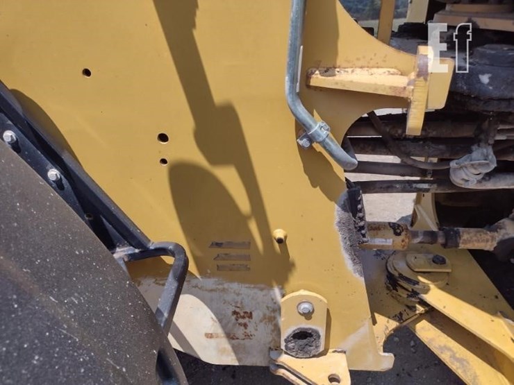 caterpillar-930g-image-5