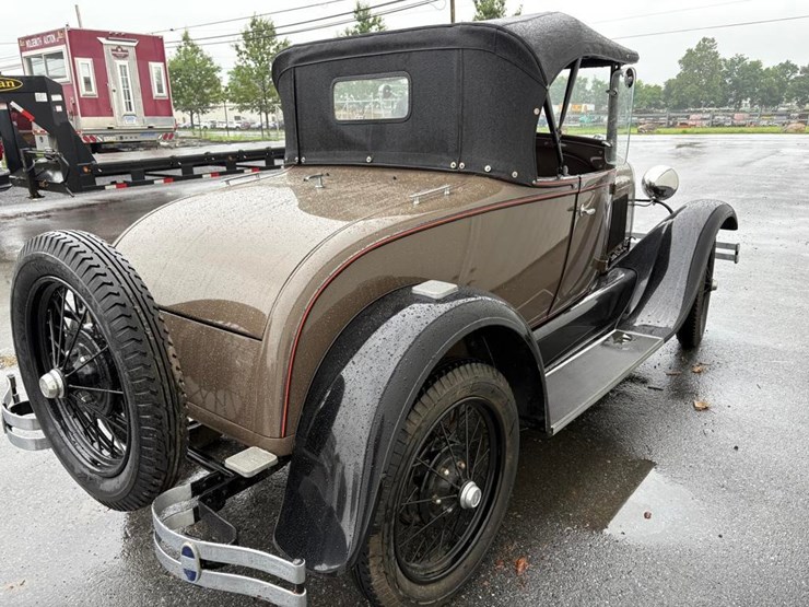 1929-ford-car-w/title-image-7