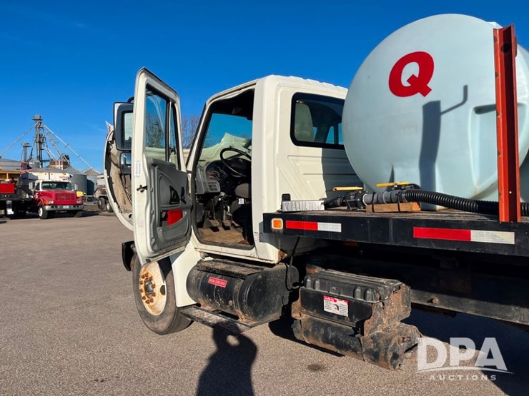 2007-international-durastar-4300-image-61