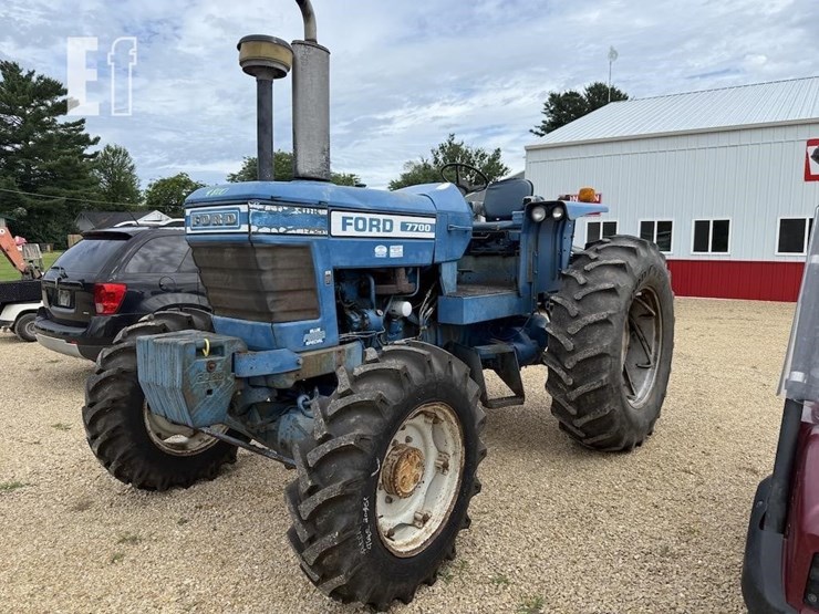 ford-7700-image-3