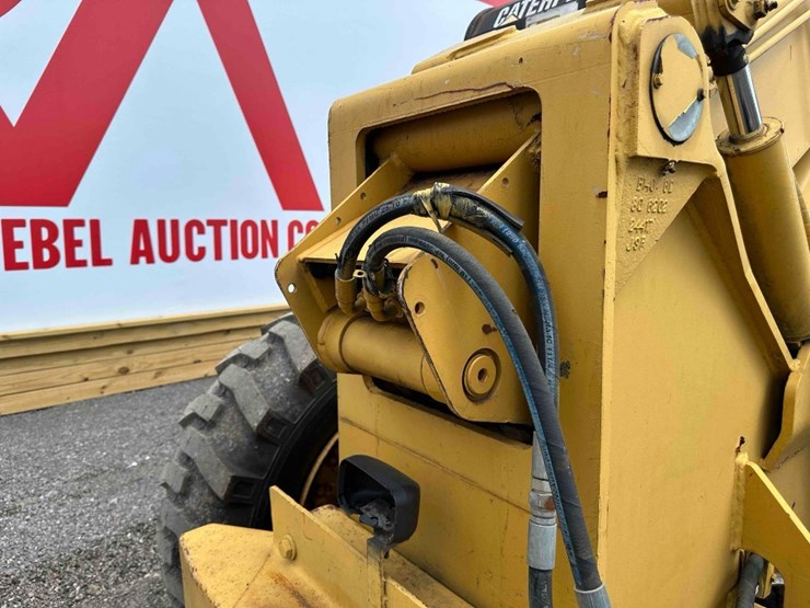 1999-caterpillar-th82-image-29