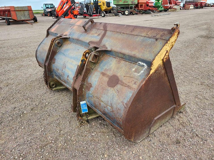 custom-wheel-loader-bucket-image-3