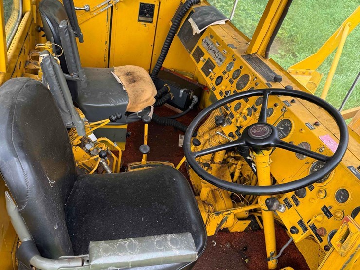 fwd-s49v-model-snowblower-truck-image-48