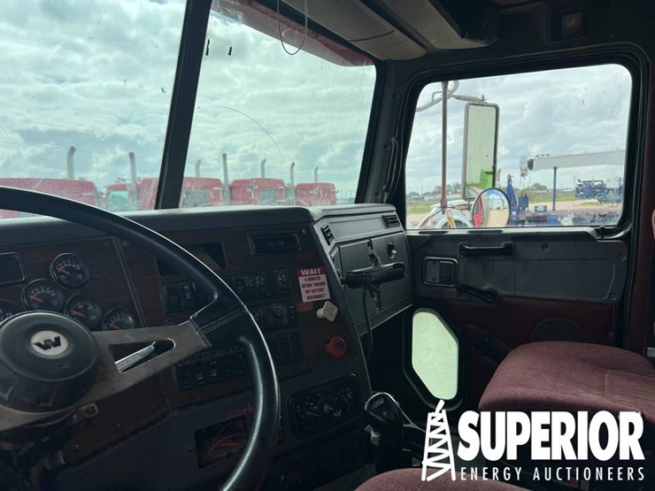 2012-western-star-4900-image-7