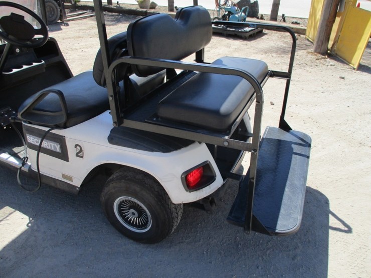 ez-go-golf-shuttle-cart,-image-10