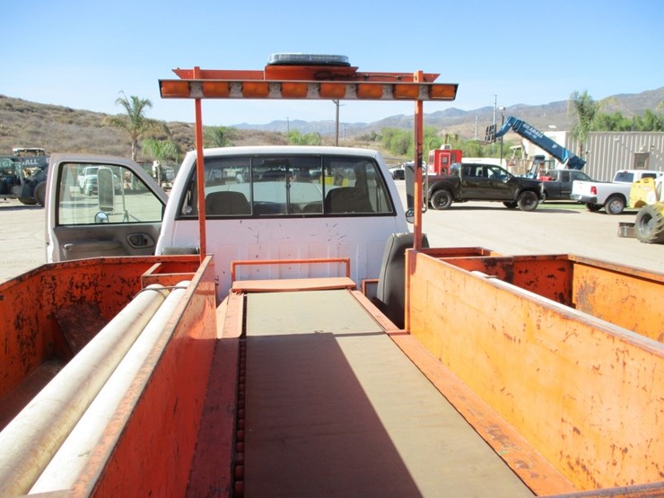 2002-chevrolet-3500hd-image-13