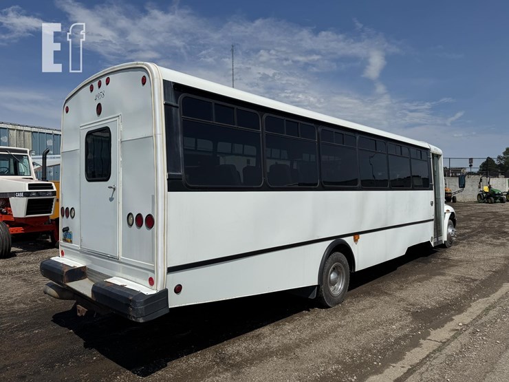 2008-international-bus-1049-image-3