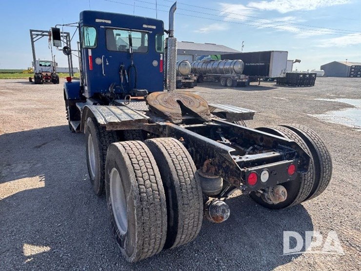 2000-kenworth-t800-image-10
