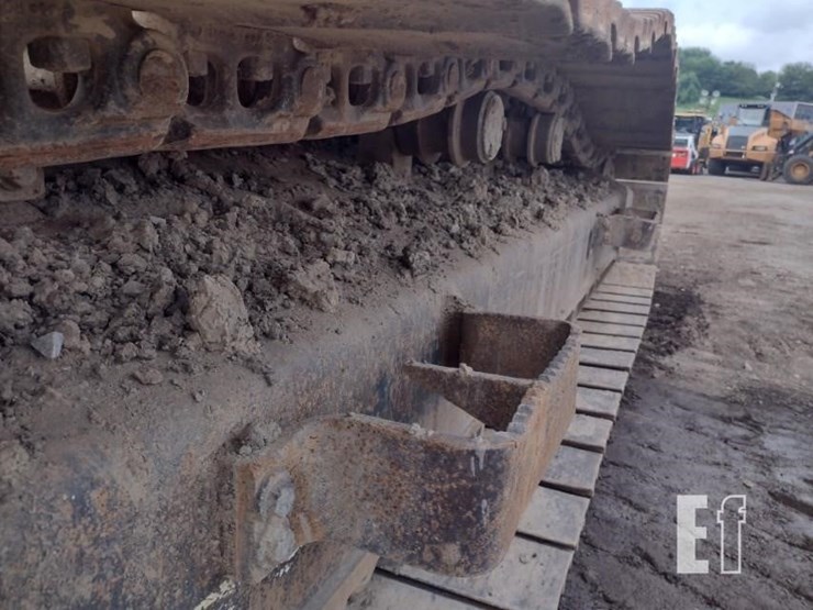 komatsu-pc308-image-35