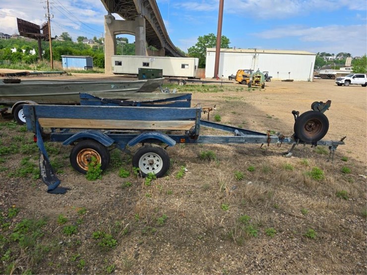 #2606-•-shoreline-tandem-axle-boat-trailer-image-4
