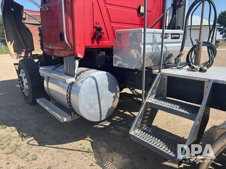 2006-mack-chn613-image-71