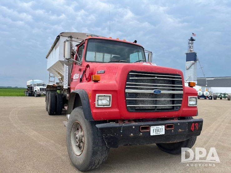 1995-ford-l9000-image-4