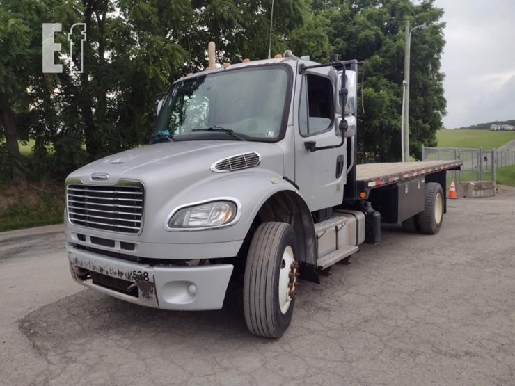 2015-freightliner-business-class-m2-106-image-37