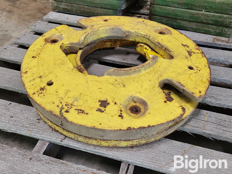 john-deere-100lb-wheel-weights-image-4