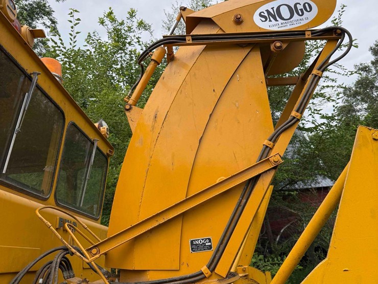 fwd-s49v-model-snowblower-truck-image-20