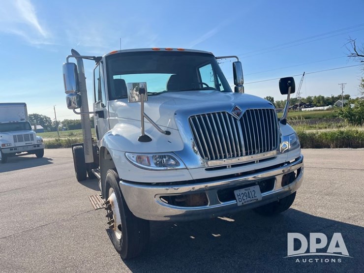 2012-international-durastar-4400-image-17