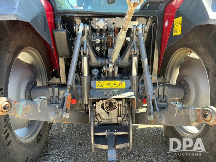 2016-massey-ferguson-4710-image-5