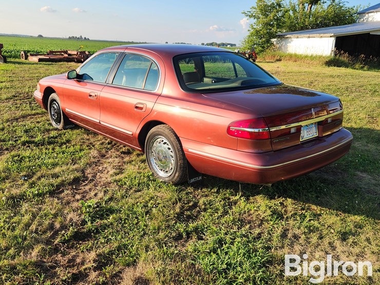 1995-lincoln-continental-4-door-sedan-image-7