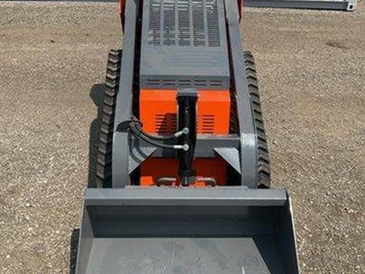 #1002-•-hurricane-hrc-700-mini-skid-steer-loader-image-7