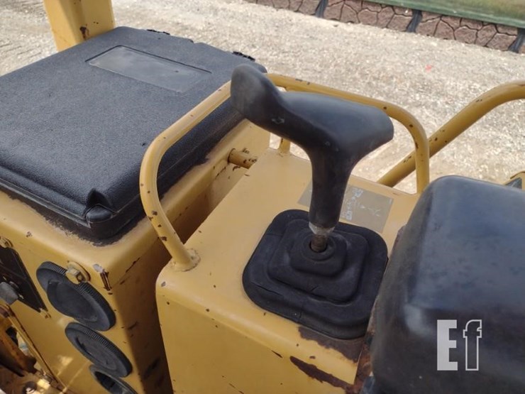 1999-caterpillar-d4c-xl-iii-image-9