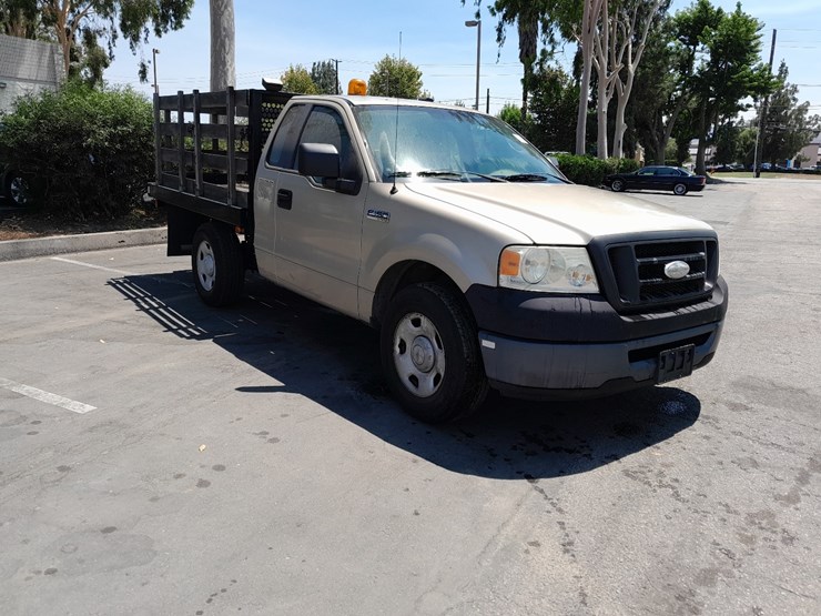 2004-ford-f150-image-1