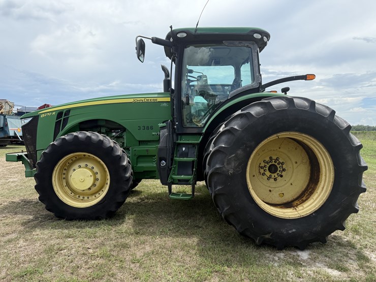 2014-john-deere-8270r-image-4