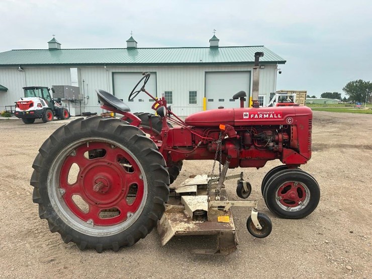 mccormick-farmall-c-tractor-image-4