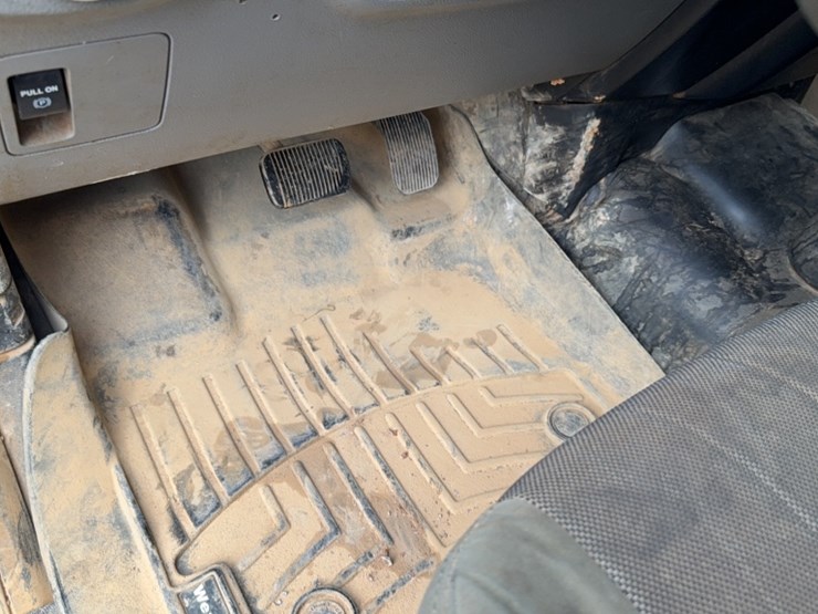 2017-ford-f150-image-21
