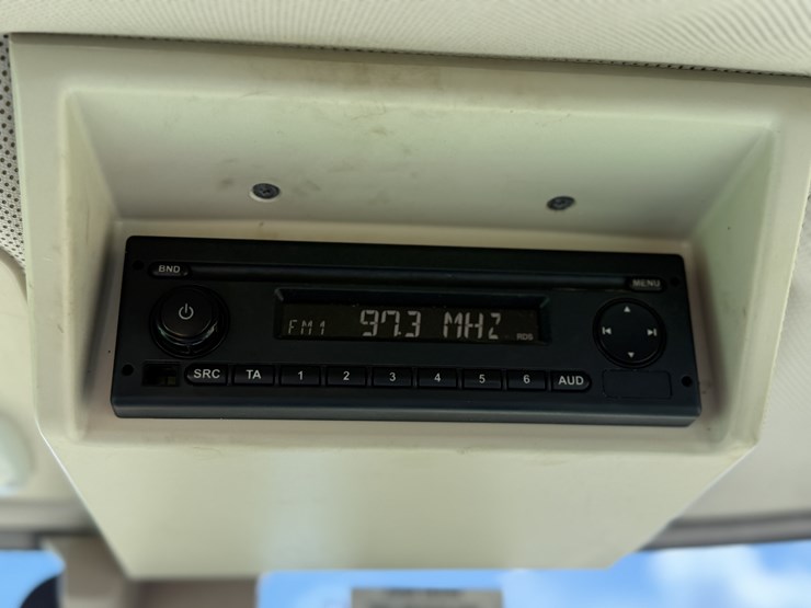 2019-john-deere-6155m-image-13