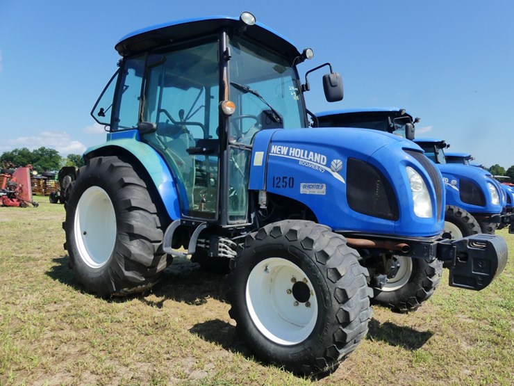 new-holland-boomer-47-image-1