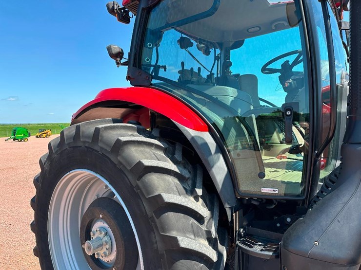 2014-case-ih-maxxum-140-image-23