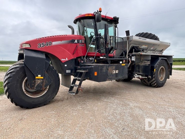 2015-case-ih-titan-3540-image-17