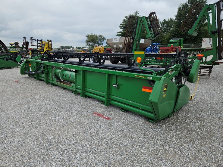 2012-john-deere-625f-image-9