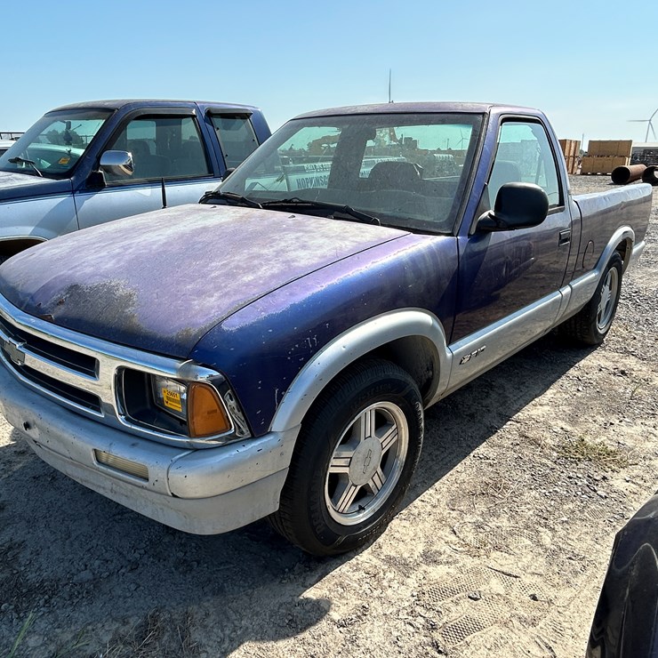 1994 CHEVROLET S10
