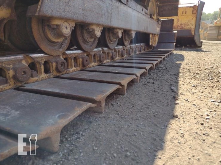2004-deere-650h-image-35