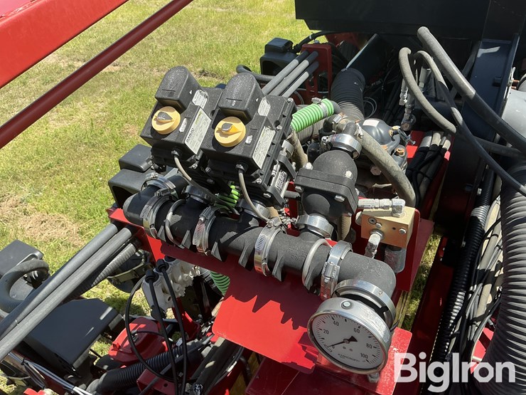 2013-case-ih-1250-image-19