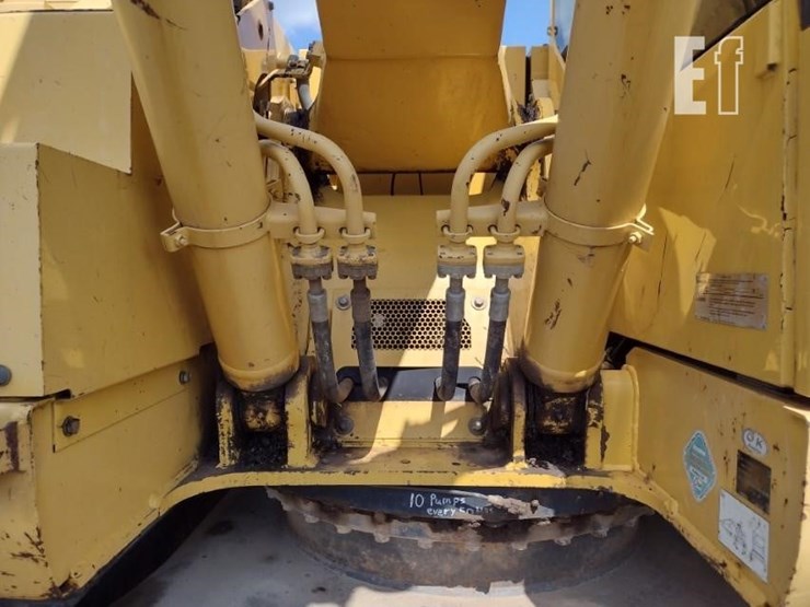 2011-komatsu-pc228us-lc-8-image-21