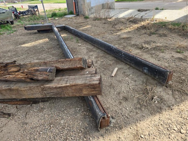 #2605-•-20'4"-barge-forks-image-4