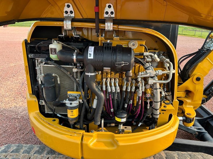 2020-caterpillar-303-image-42