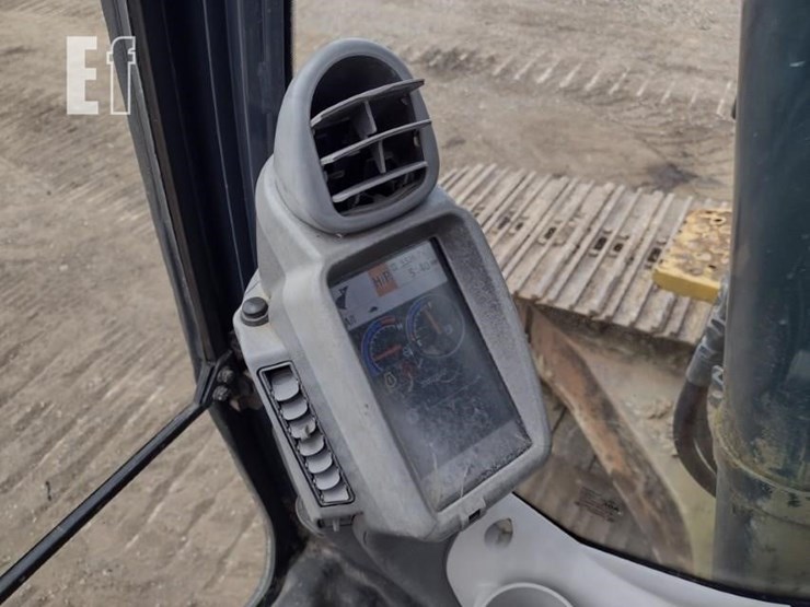 deere-210g-lc-image-8